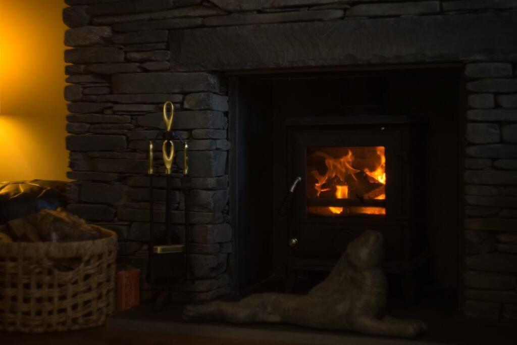 Luxurious Cottage With Hot Tub, Lake District Duddon 外观 照片