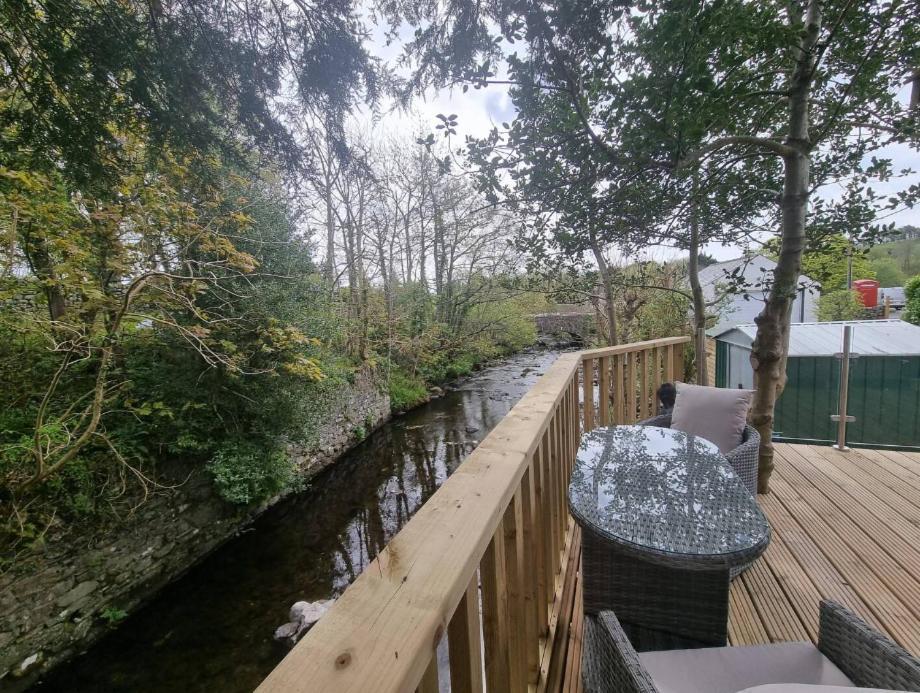 Luxurious Cottage With Hot Tub, Lake District Duddon 外观 照片