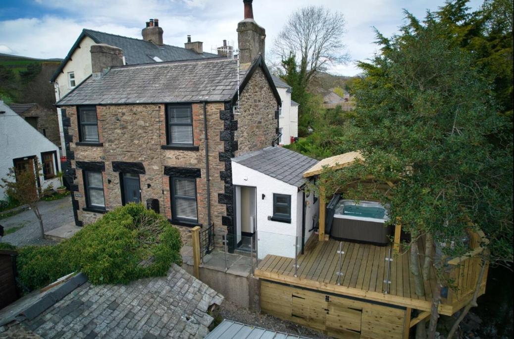 Luxurious Cottage With Hot Tub, Lake District Duddon 外观 照片